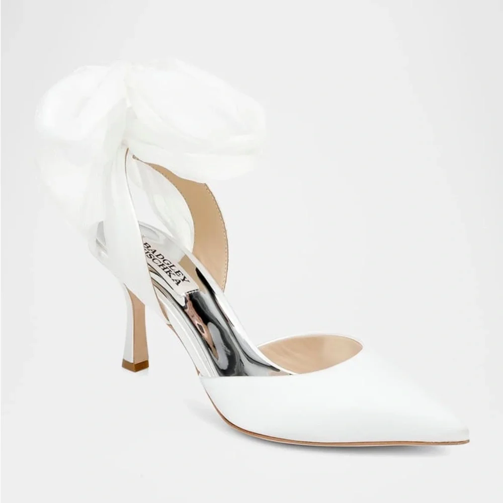 Badgley Mischka Blaze Satin Ankle Wrap Pumps Size 10 NWT - Picture 2 of 3